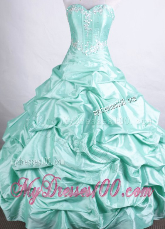 Ruched Apple Green Sweet 16 Dresses with Pick-ups and Appliques